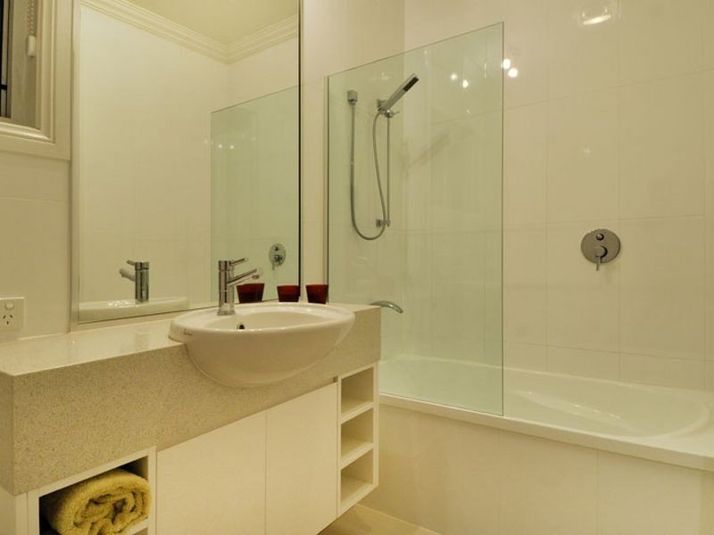 5 Admiralty Drive, Alexandra Headland QLD 4572