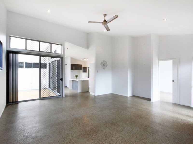 6 Bimini Court, Kawana Island QLD 4575