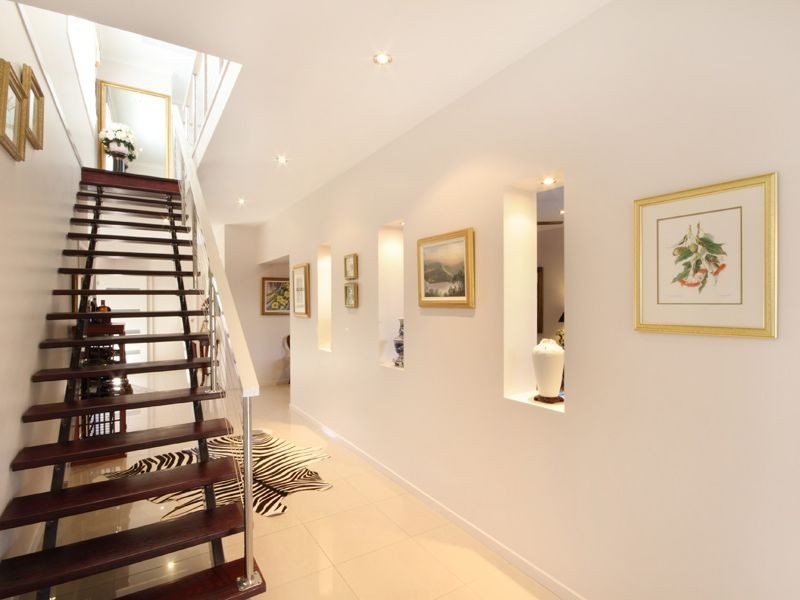 8 Magnetic Street, Kawana Island QLD 4575