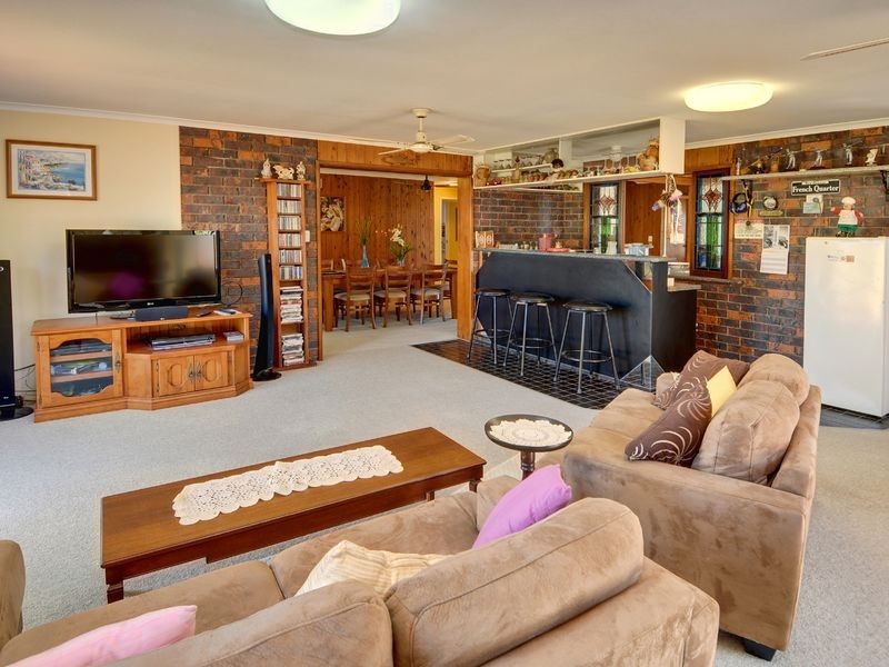 8 Arilpa Street, Warana QLD 4575