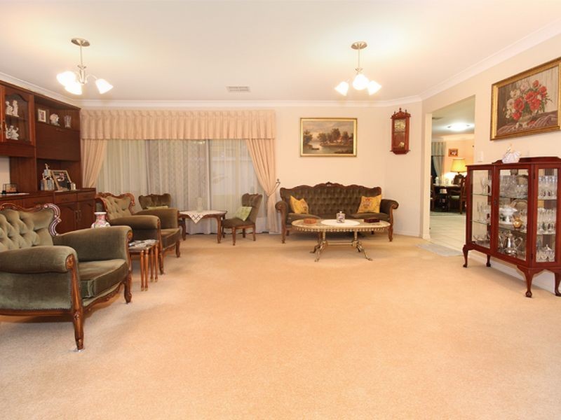 2 Grenada Way, Kawana Island QLD 4575