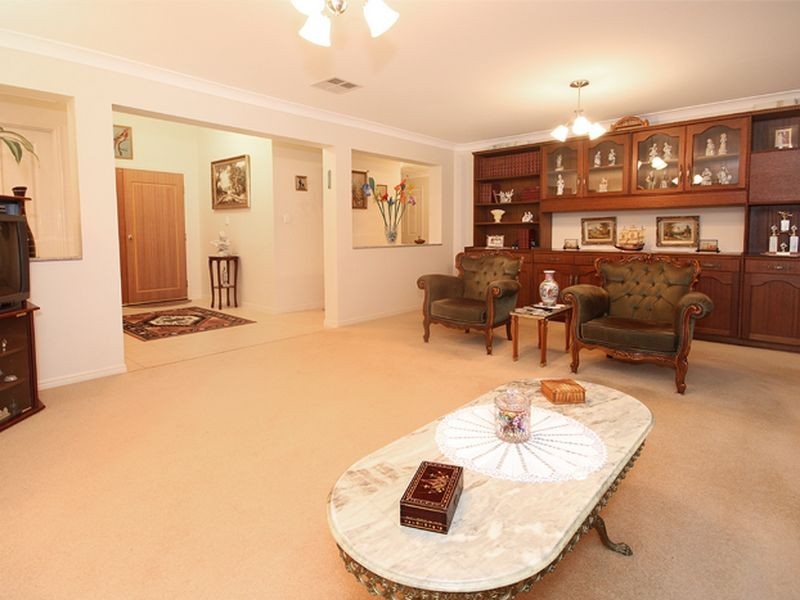 2 Grenada Way, Kawana Island QLD 4575