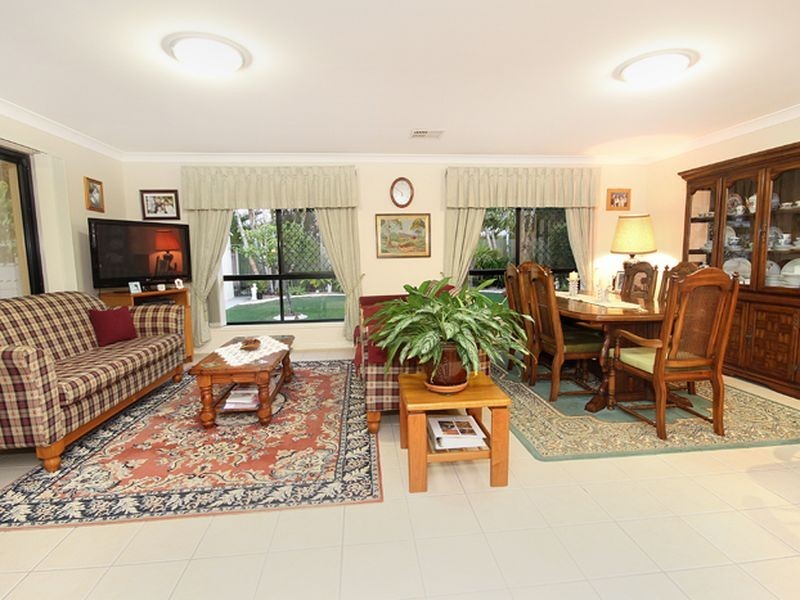 2 Grenada Way, Kawana Island QLD 4575