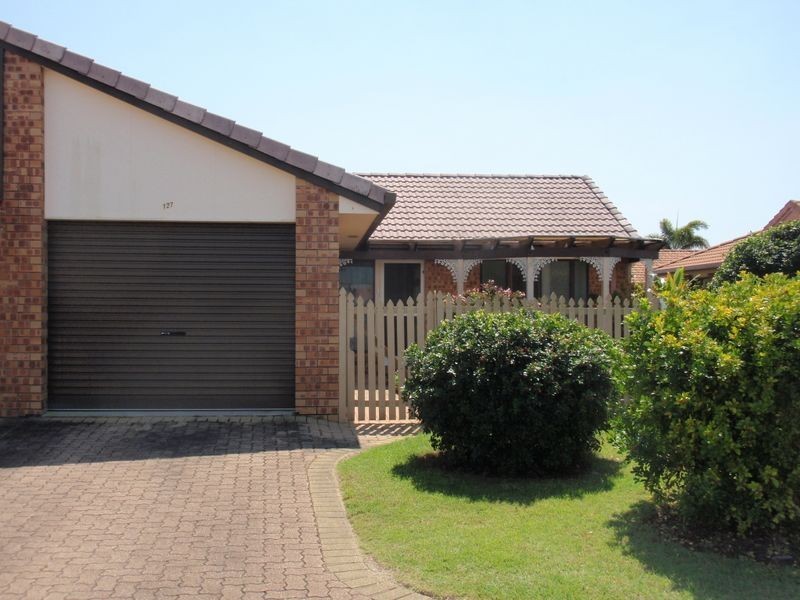 127/8 Melody Court, Warana QLD 4575