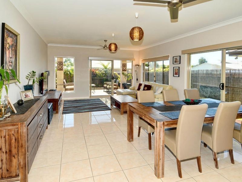 8 Stavewood Street, Meridan Plains QLD 4551