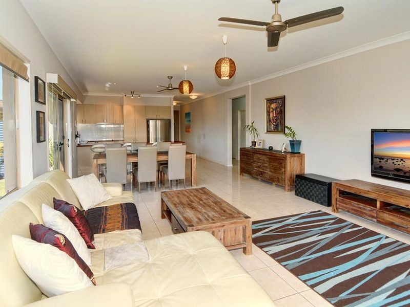 8 Stavewood Street, Meridan Plains QLD 4551