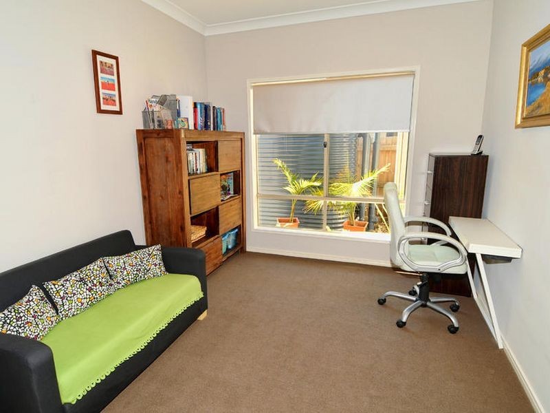 8 Stavewood Street, Meridan Plains QLD 4551