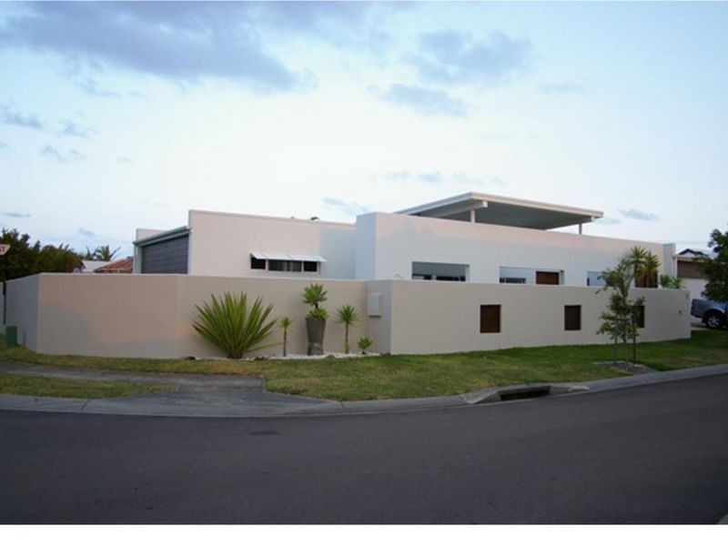 1 Tobago Street, Kawana Island QLD 4575