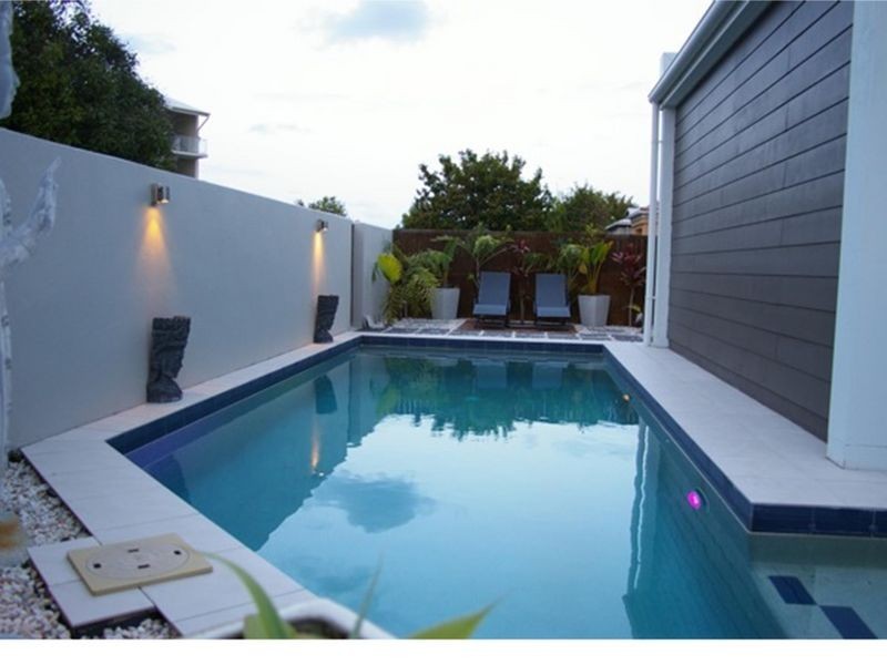 1 Tobago Street, Kawana Island QLD 4575