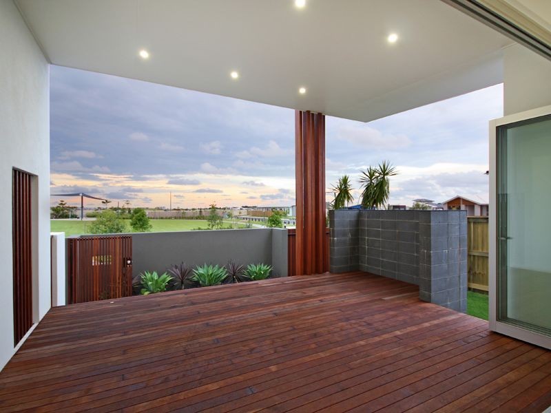 7 Genoa Street, Birtinya QLD 4575