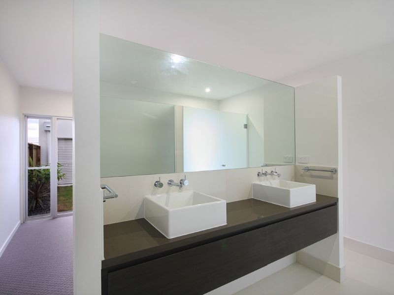 7 Genoa Street, Birtinya QLD 4575