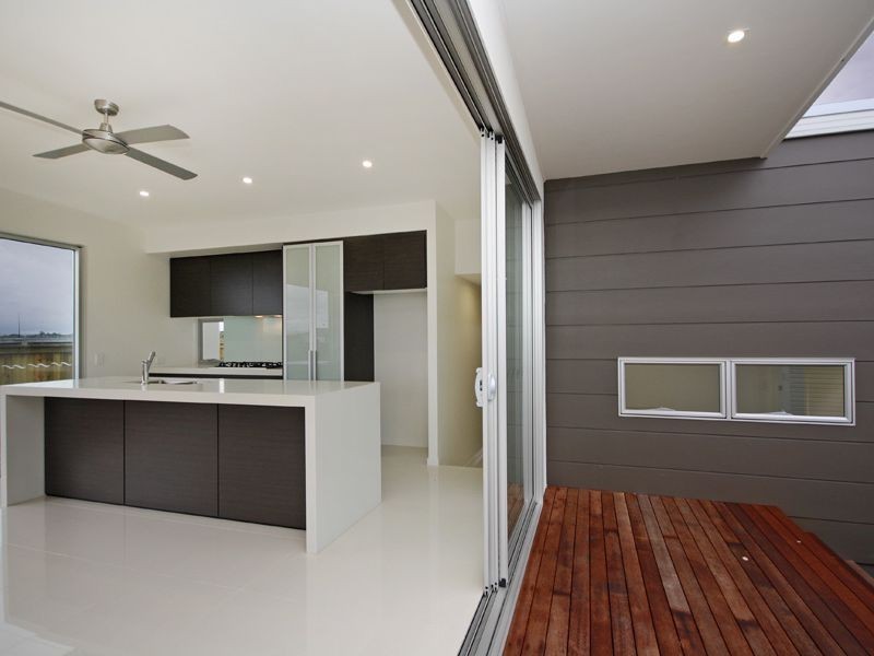 7 Genoa Street, Birtinya QLD 4575