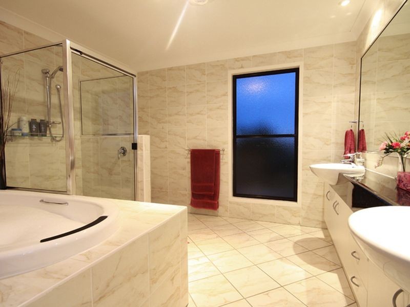 3 Antillies Street, Kawana Island QLD 4575