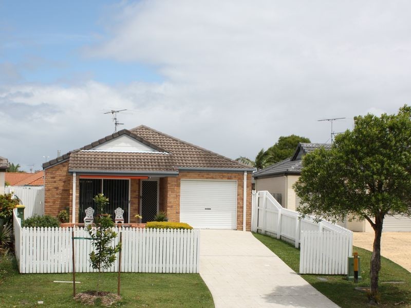 24 Alstonville Way, Currimundi QLD 4551