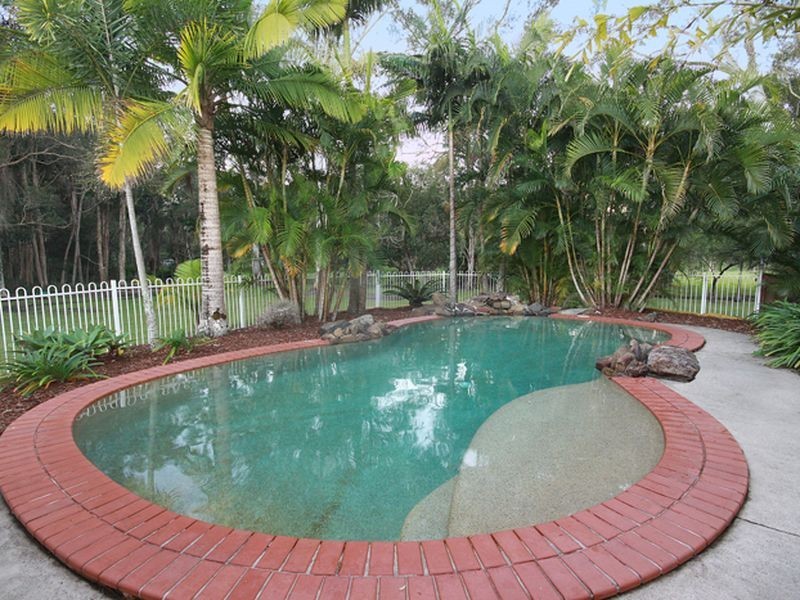 664 Glenview Road, Glenview QLD 4553