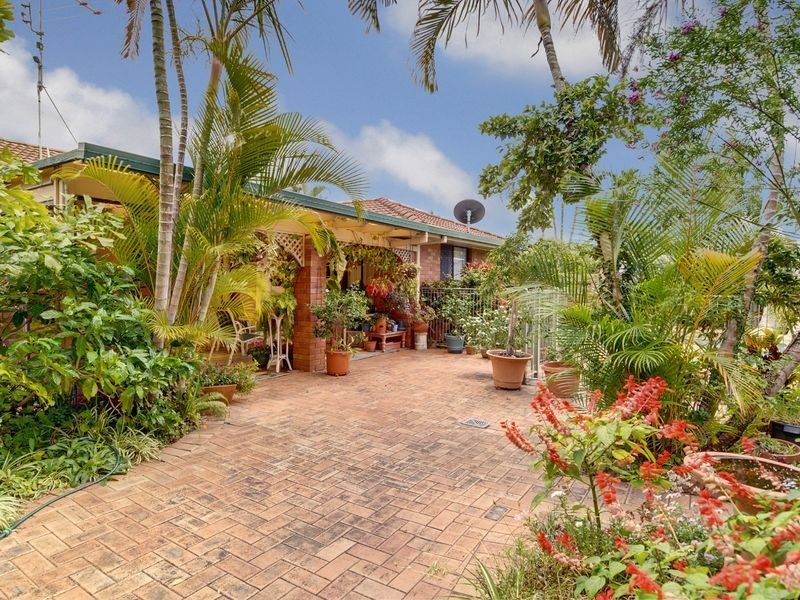 4 Mizzen Close, Wurtulla QLD 4575