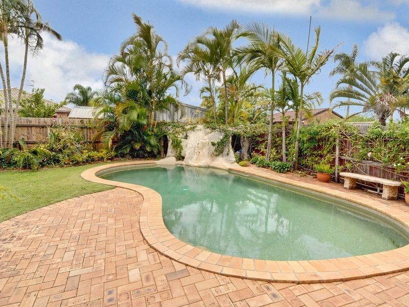 4 Mizzen Close, Wurtulla QLD 4575