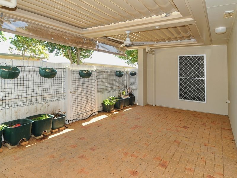 19/2 Grand Parade, Kawana Island QLD 4575