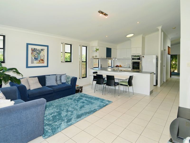 11 Antilles Street, Kawana Island QLD 4575