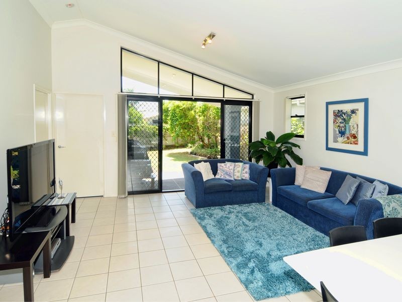 11 Antilles Street, Kawana Island QLD 4575