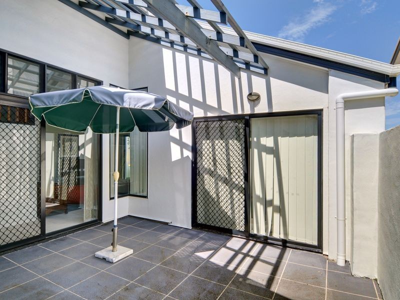 11 Antilles Street, Kawana Island QLD 4575