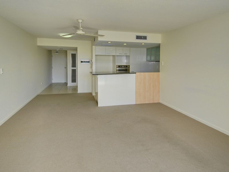 61/57 Grand Pde, Kawana Island QLD 4575