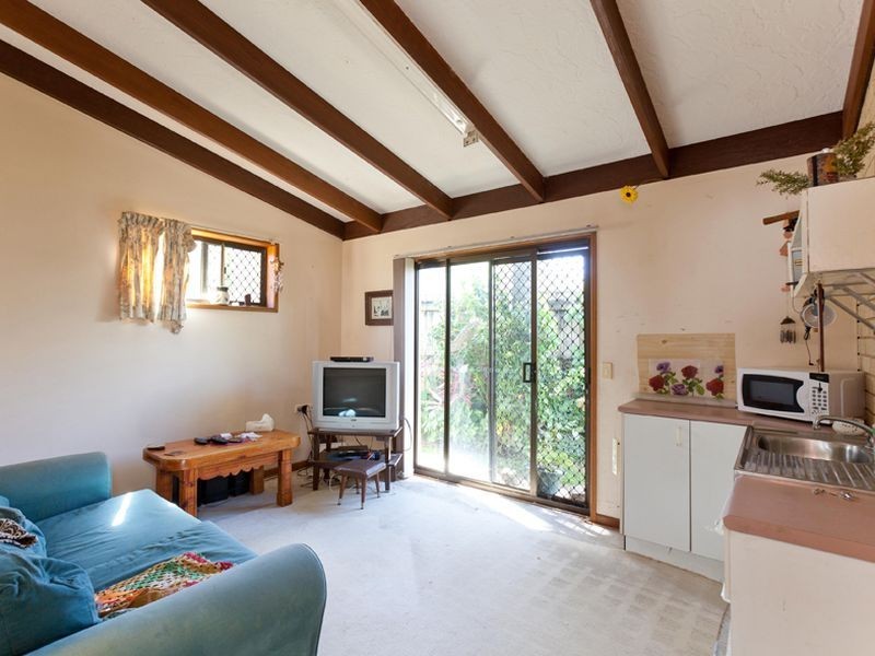 112 Nicklin Way, Warana QLD 4575