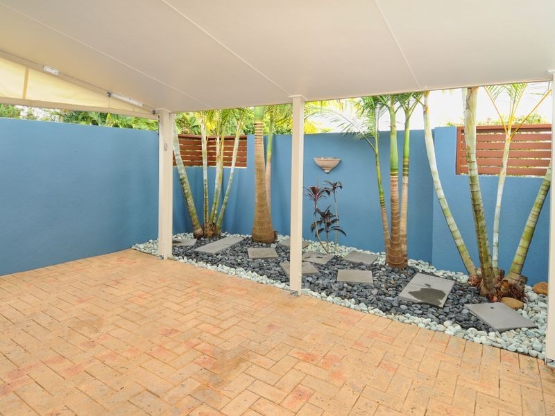 48/2 Grand Pde, Kawana Island QLD 4575