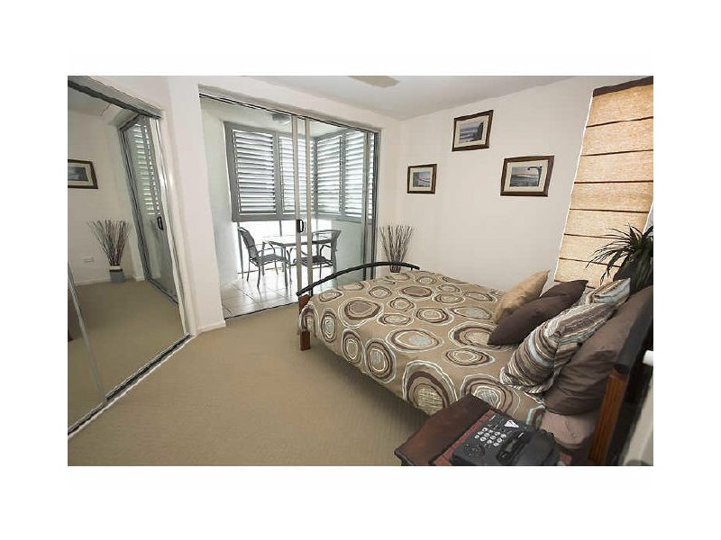 50/7 Grand Parade, Kawana Island QLD 4575