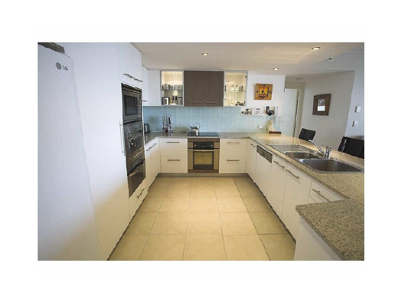 50/7 Grand Parade, Kawana Island QLD 4575