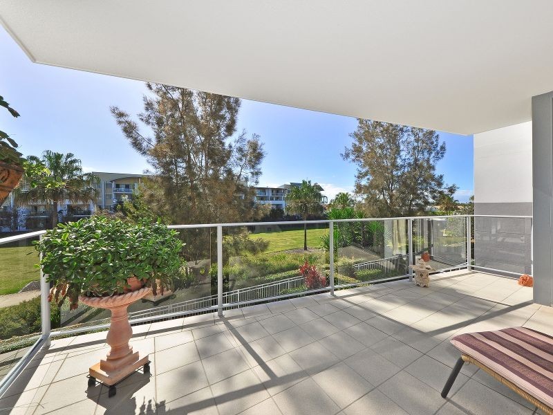 15-51 Grand Parade, Kawana Island QLD 4575