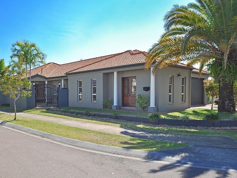 1 Antigua Court, Kawana Island QLD 4575