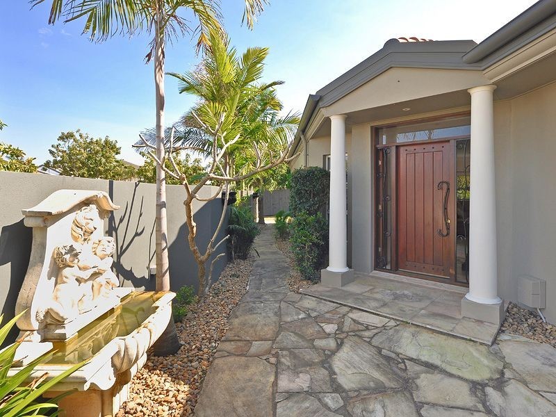 1 Antigua Court, Kawana Island QLD 4575