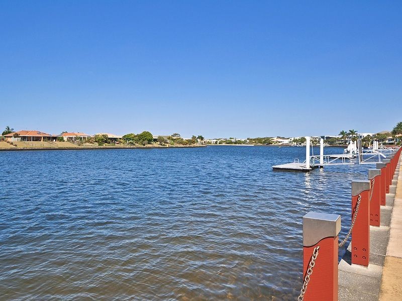 1 Antigua Court, Kawana Island QLD 4575