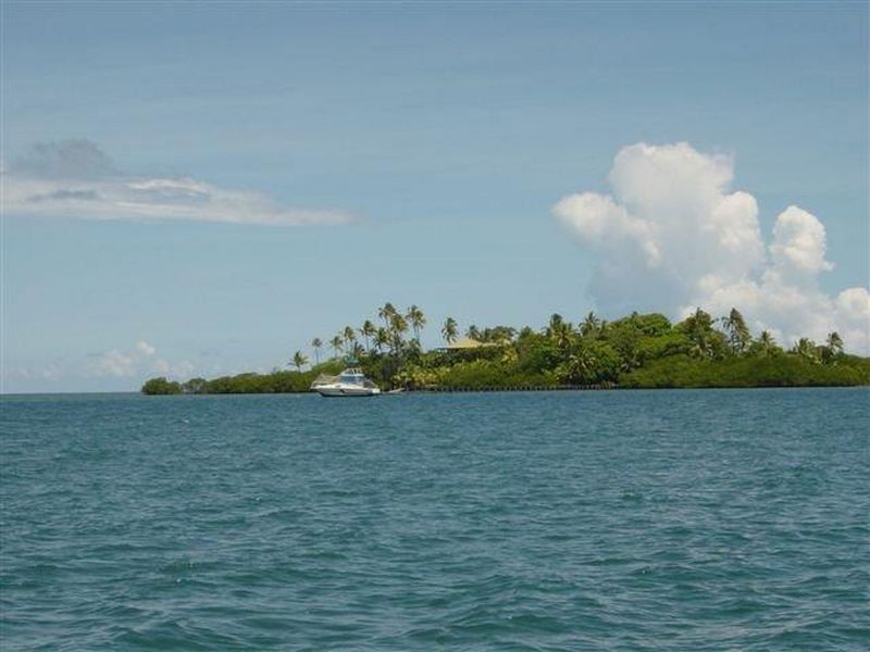 1/3 Kawana Island Blvd, Warana QLD 4575