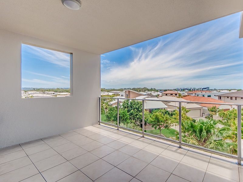 76/7 Grand Parade, Kawana Island QLD 4575