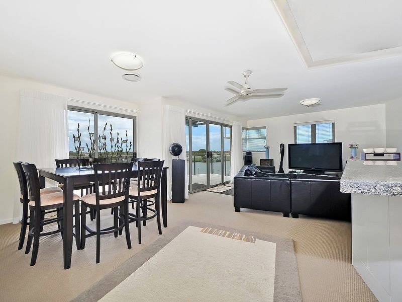 89/57 Grand Parade, Kawana Island QLD 4575