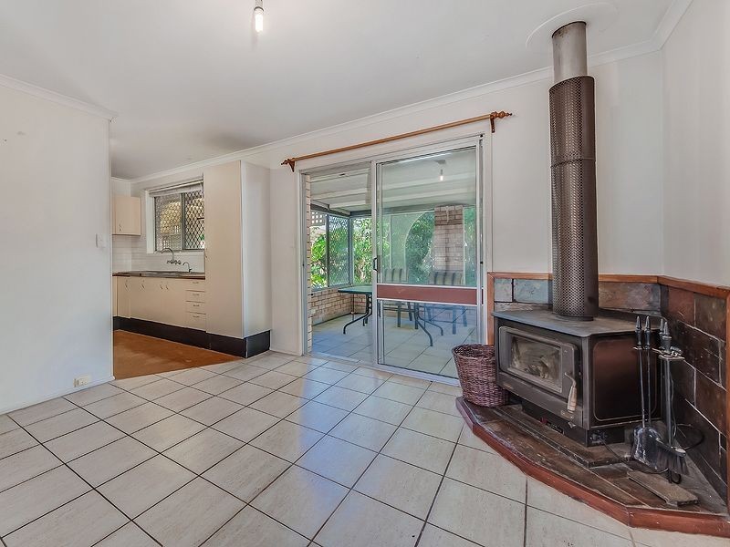 40 Lowanna Drive, Buddina QLD 4575