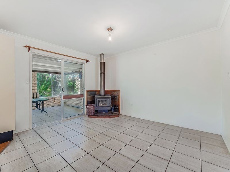 40 Lowanna Drive, Buddina QLD 4575