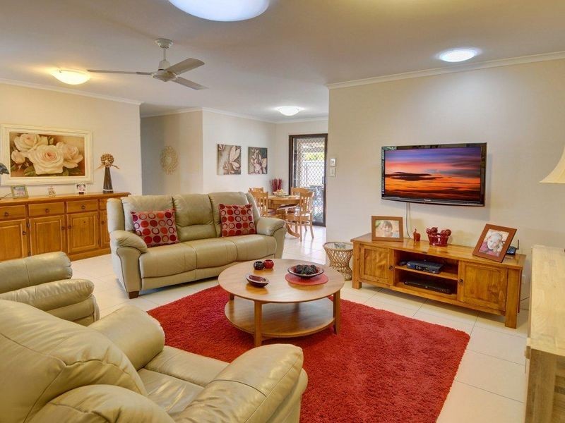 92-8 Melody Court, Warana QLD 4575