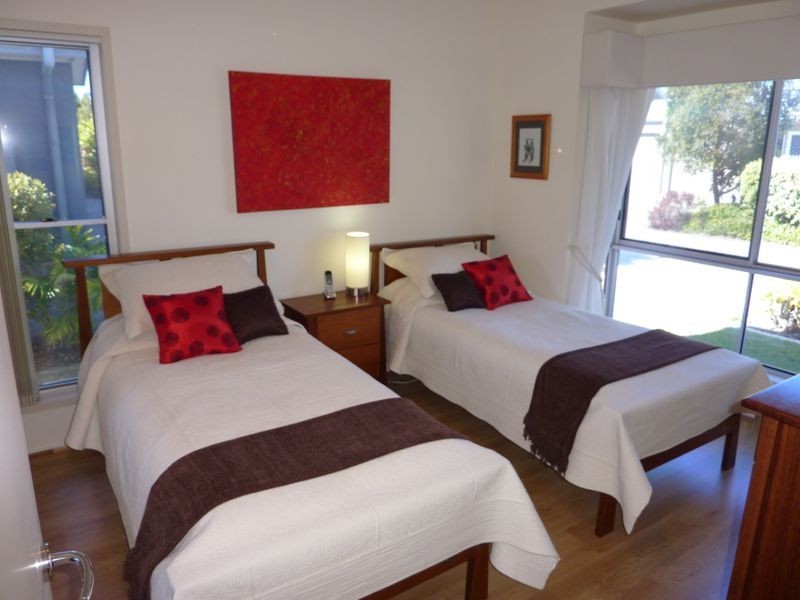 105/2 Grand Pde, Kawana Island QLD 4575