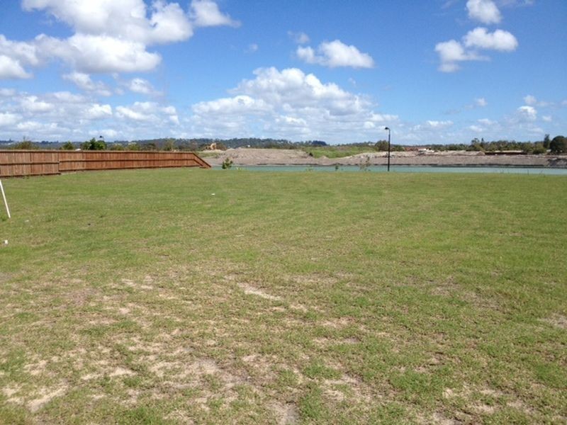 39 Lamatia Drive, Mountain Creek QLD 4557