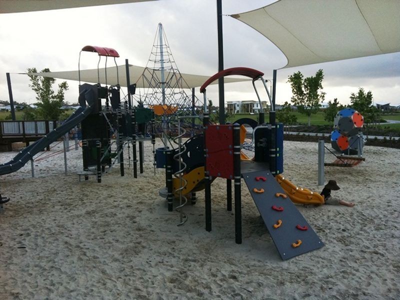 39 Lamatia Drive, Mountain Creek QLD 4557