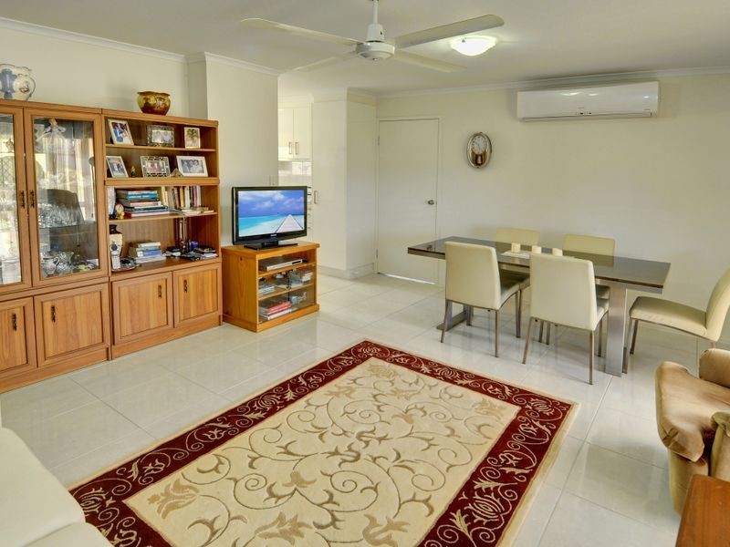 12/10 Melody Ct, Warana QLD 4575