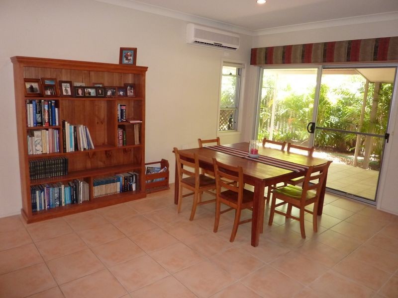 31/2 Grand Pde, Kawana Island QLD 4575