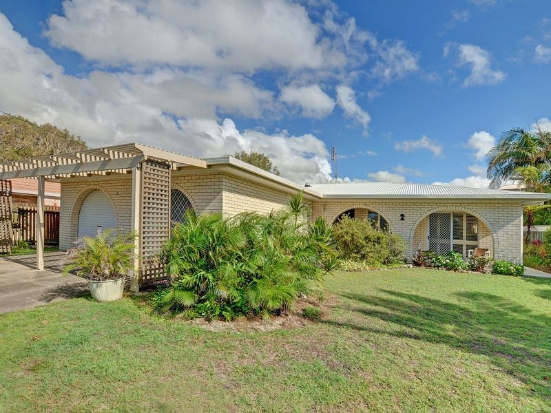 2 Jinang St, Warana QLD 4575