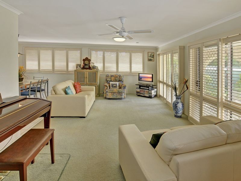 2 Jinang St, Warana QLD 4575