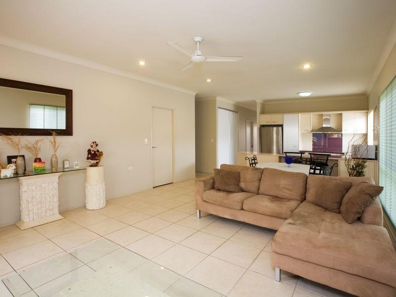 153/2 Grand Pde, Kawana Island QLD 4575