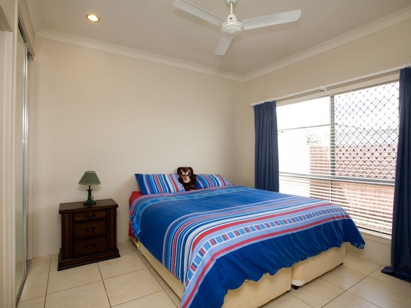 153/2 Grand Pde, Kawana Island QLD 4575