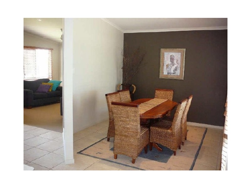 7 Abaco Street, Kawana Island QLD 4575